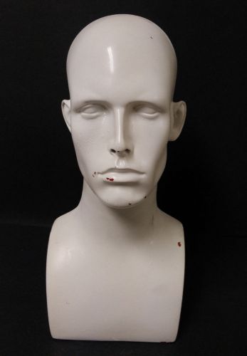 (USED) MN-AA WHITE MALE MANNEQUIN HEAD DISPLAY FORM WITH BUST (#B)