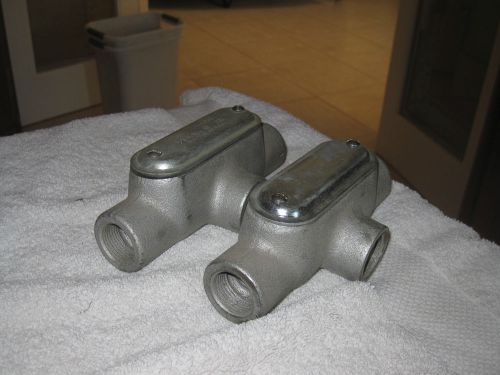 (2) CROUSE HINDS 3/4&#034; T75M  THREADED  RIGID CONDUIT BODY &#034;T&#034; COVER INCLUDED