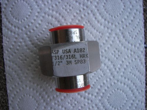 Stainless steel union 3000 psi 1/2 inch socket weld