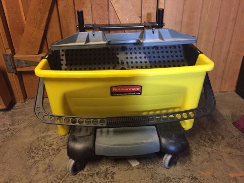 RubberMaid Bucket Wide Foot Press Squeezer Ringer Commercial Product EXCELLENT!