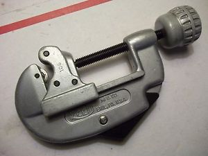 REED TUBING CUTTER T20 5/8 TO 2-1/8&#034; PIPE FITTER PLUMBER MECHANIC TOOLS PROTO