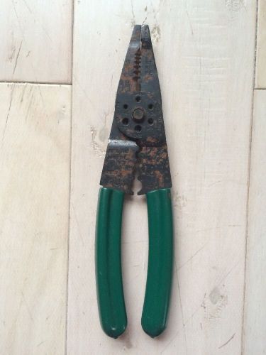 Vintage Tool! 8 1/4&#034; Wire Stripper, Cutter, Pliers, with Green Grip Handle