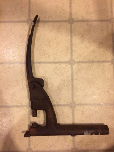Vintage united - carr industrial rivet grommet, eyelet press attaching tool m114 for sale