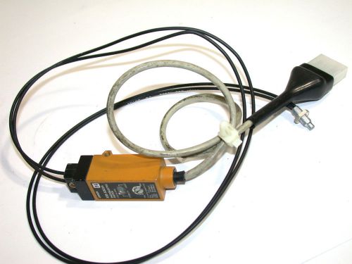 Up to 7 omron photoelectric sensor assemblies e3s-x3ce4 for sale