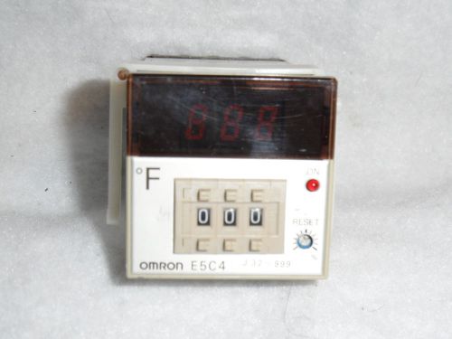 Omron E5C4 J32-999 Degrees Temperature Controller