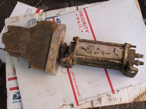 Vintage / antique air piston 5/8&#034; dia. shaft, 3 3/4&#034; movement; fast shipping for sale