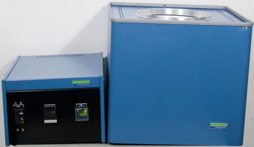 Lindberg/blue-m 56882/cf56822c crucible furnace w/controller 1200°c 7.5&#034; dia 8&#034; for sale