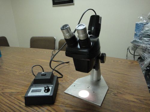 BAUSH&amp;LOMB STEREO ZOOM MICROSCOPE 0.7X~3X WITH LIGHT