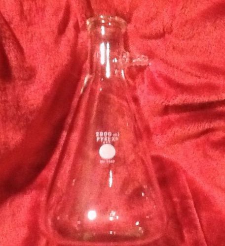2000 ML Pyrex No. 5340 Filtering Flask in Excellent Condition (Clear Glass)