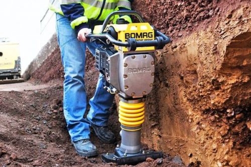New, Bomag BT60/4 Vibratory Tamper 11&#034; Pad, 137 Lbs, 3035 Lbs Force, 4 Cycle