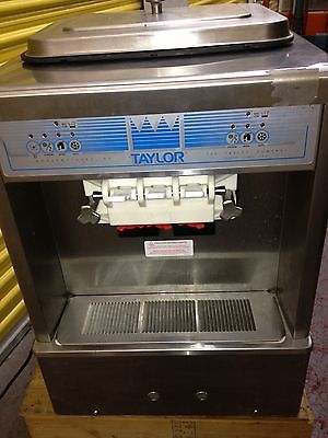 2007 Taylor 161-27 Soft Serve Ice Cream Frozen Yogurt Machine Single Phase Air