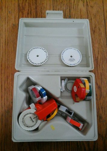 VINTAGE DYMO LABELING KIT, WITH CARRING CASE AND SEVERAL COLORS TAPE