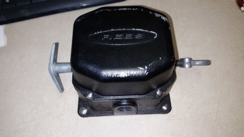 REES 04944-000 BLACK Cable Operated Switch USED