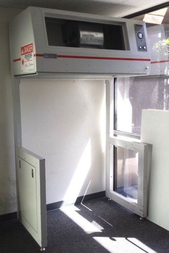 Nimbus labcaire class 100 cleanroom flow hood w/ stand &amp; lighting for sale