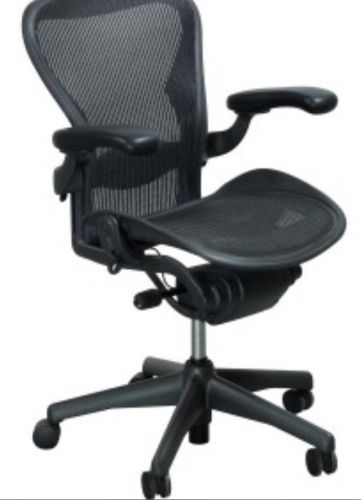Excellent Herman Miller Aeron chair size B