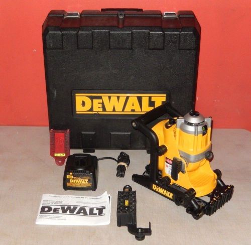 100% FUNCTIONAL ~ DeWALT DW073 CORDLESS ROTARY LASER LEVEL WITH CASE &amp; MANUAL