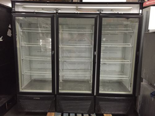 Hussmann 3 Door Refrigerated Display Case ARVO 1050