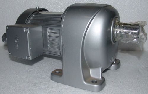 GTR Nissei G3LM-28 gear motor , 200 to 1 , .2kw unused