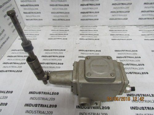 CROUSE HINDS CONVEYOR BELT ALIGNMENT SWITCH AFA20 USED