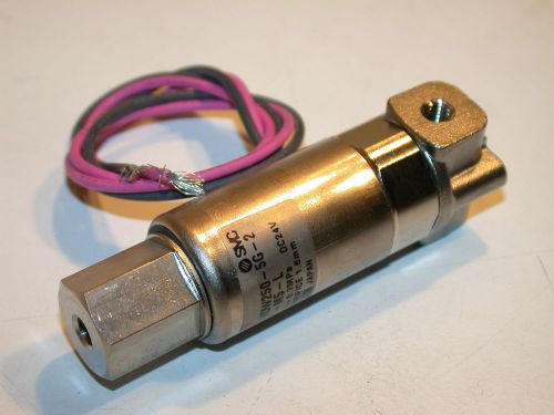 New smc 24vdc solenoid 3 port valve vdw250-5g-2-m5-l for sale