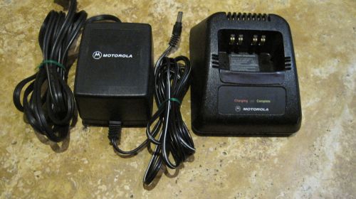 Motorola Charger Rapid Rate Model NTN1171A for MTS2000 HT1000 Portables...USED