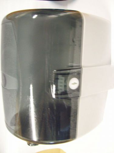 Adjustable Center Pull Dispenser CP 109-02