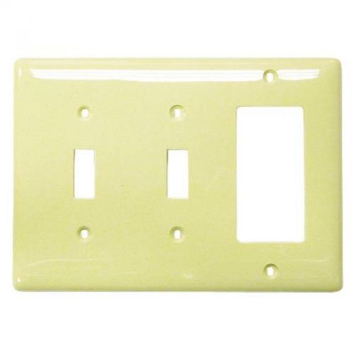 Wallplate 3-Gang Toggle Ivory NP226I HUBBELL ELECTRICAL PRODUCTS NP226I