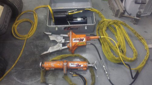 Kinman jaws of life set with 12 volt over hydraulic pump for sale