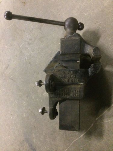 Antique reed manufacturing vise blacksmith machinist tool &amp; die pipe huge vice for sale