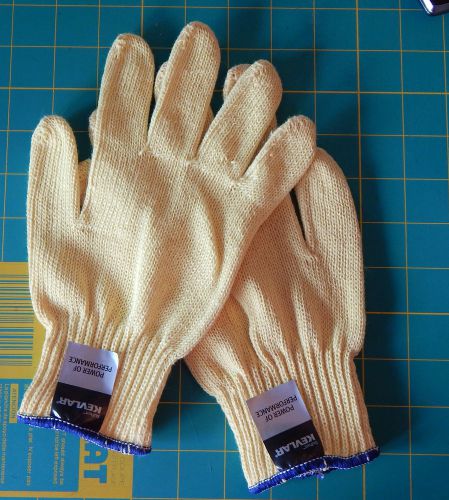 Kevlar Glove Liner - Medium  (Dupont aramid glove liner - safety/work, reg wt)