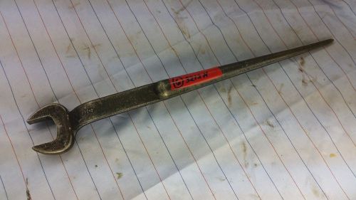 Klein Tools 3212-H  Spud Wrench 3/4&#034; Bolt, 1 1/4&#034; Opening Good Used Condition