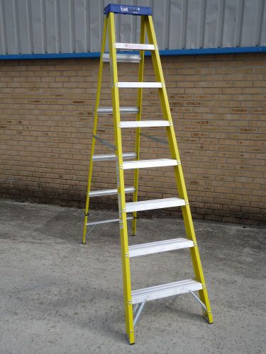 Trade en131 heavy duty fibreglass step ladder grp catwalk steps 8 tread youngman for sale