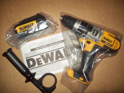 Dewalt DCD985 20V Cordless Hammer Drill + DCB200 Battery Lit-ion (3.0ah)