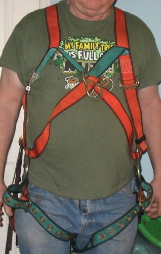 MSA PULLOVER HARNESS 41590E, XLG USED