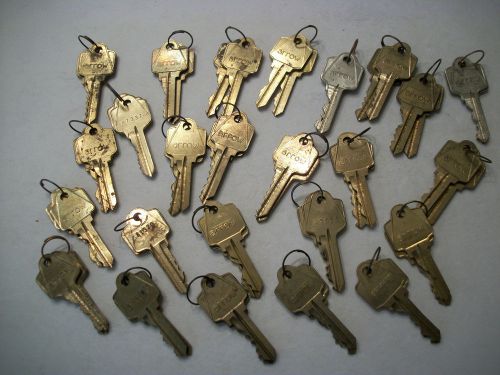 Locksmith LOT of 25 Pair ARROW, Pre-cut, set up Keys (50) keys