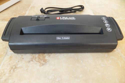 LifeLock Paper Shredder Shreader Model # CB500S NEW IN BOX
