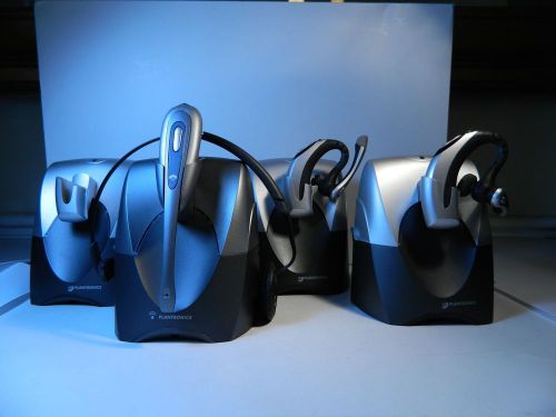 Plantronics lot (3 wireless headsets, 2 wired headsets, 3 lifters, 1 extra dock)