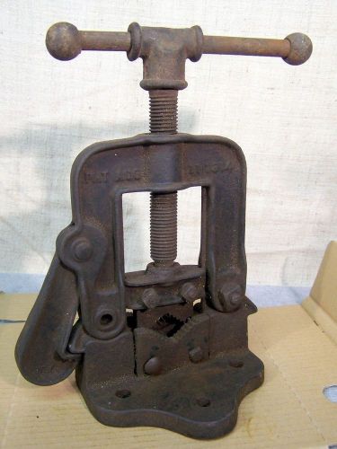 Vintage no.10 reed pipe vise, grips 1/8 to 2&#034;, 1 1/4&#034; to 3 1/2&#034; pipe, for sale
