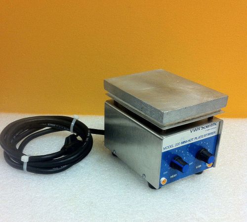 VWR Scientific 220, 115 VAC, 375 W, Mini-Hot Plate / Stirrer (Cat. # 33918-603)