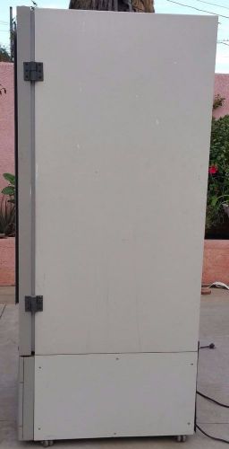 Vwr revco scientific a7517u12 (-65 - -71°c) ultra low upright freezer 5 shelves for sale