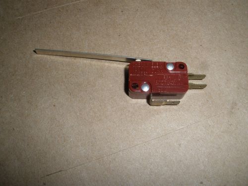 Vintage E34-85HX NO NC light force lever snap limit switch NOS Cherry E34 USA