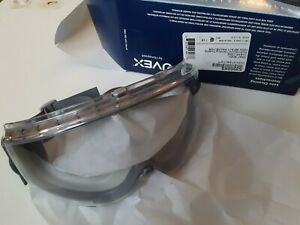 Honeywell Uvex Stealth Goggle - Clear/Gray (S3960HS) goggles new in box