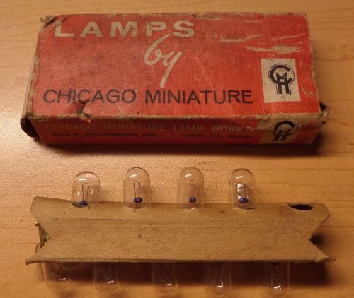 Box of 9 Chicago Miniature lamp light bulbs #44