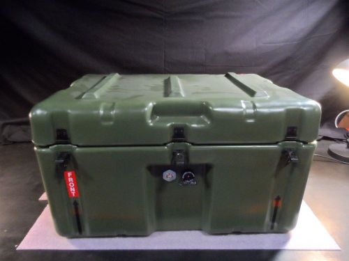 (1x) Hardigg Pelican Travel RotoMolded Polyethylene Case 26.25x17.25x15.50