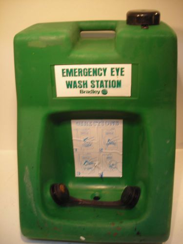 Bradley Corp. Emergency Eye Face Wash Station  Wall Unit Eyewash pat. # 3761