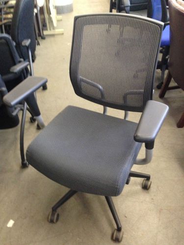 EXECUTIVE CHAIR w/ MESH BACK by SITONIT SEATING MODEL 5622Y