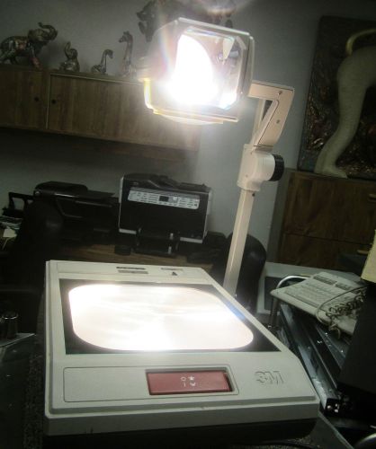 AUDIO VISUAL DIVISION / 3M  OVERHEAD PROJECTOR MODEL 2100AJAT