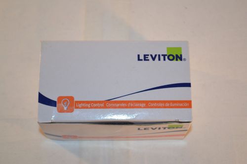 NOT TESTED FOR FUNCTIONALITY - Leviton 39A00-1 Phase Coupler