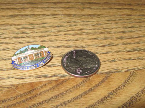 GRANDVIEW W MANOR CARE CENTER LAPEL  PIN  FREE SHIPPING &amp; TRACKING