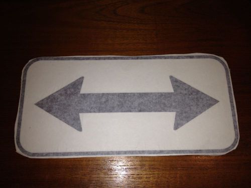 DIRECTIONAL ARROW SIGN